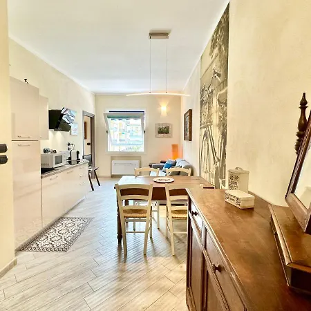 Apartment Hostdomus - Casa Betta *